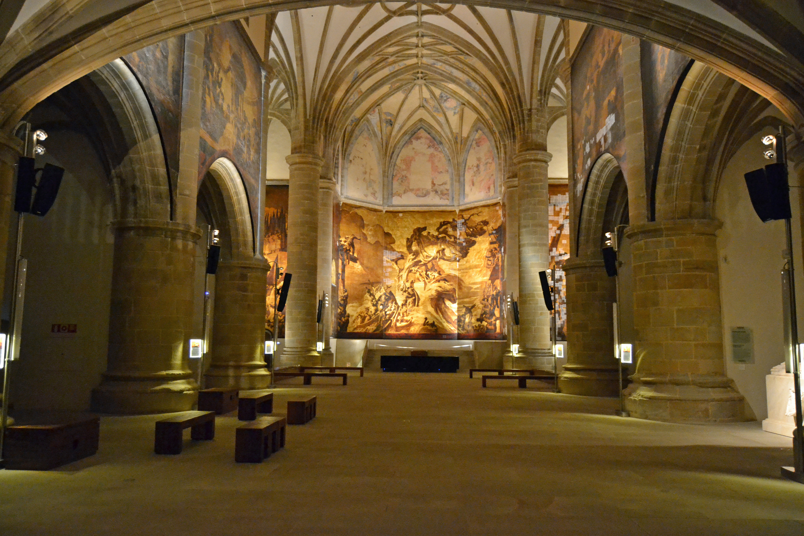 Cuatro museos imperdibles en San Sebastián - El museo San Telmo presenta una iglesia con pinturas al fresco